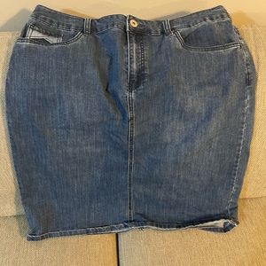 Denim skirt